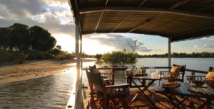 10-sundowners-move-our-pontoon-boat-siwandu1